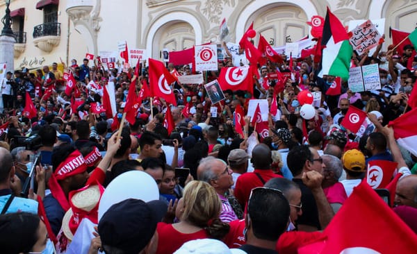 Populist Passions or Democratic Aspirations? Tunisia’s Liberal Democracy in Crisis